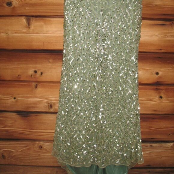 MAC DUGGAL 4908 Green High Neck Sleeveless Beaded Fringe Fitted Gown 8 - Picture 8 of 12